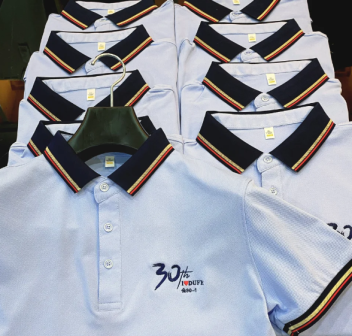 同学聚会定制T恤-30周年同学聚会 | 这件定制T恤藏着我们的青春密码 校服回忆-从校服到T恤,变的是岁月,不变的是情谊。这件专属文化衫,承载我们的青春记忆